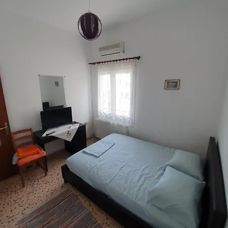 Apartment Elenas House Poros Chanel View